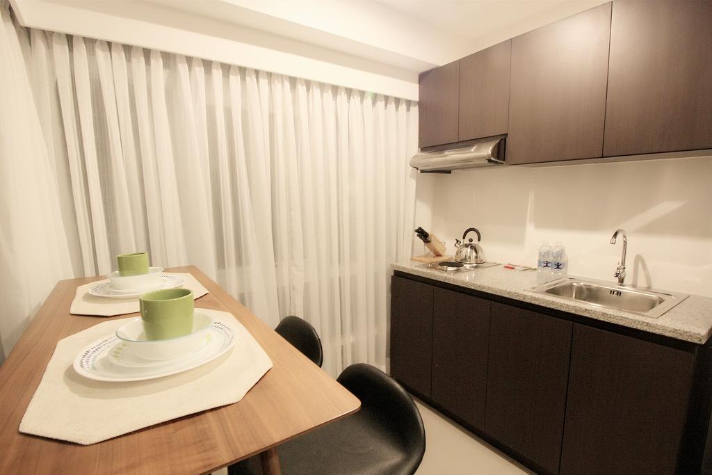 Maxstays - Max Style @ Fort Victoria Makati City Екстер'єр фото