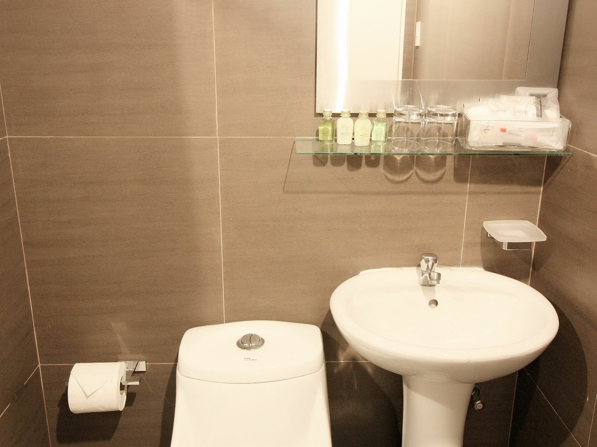 Maxstays - Max Style @ Fort Victoria Makati City Екстер'єр фото